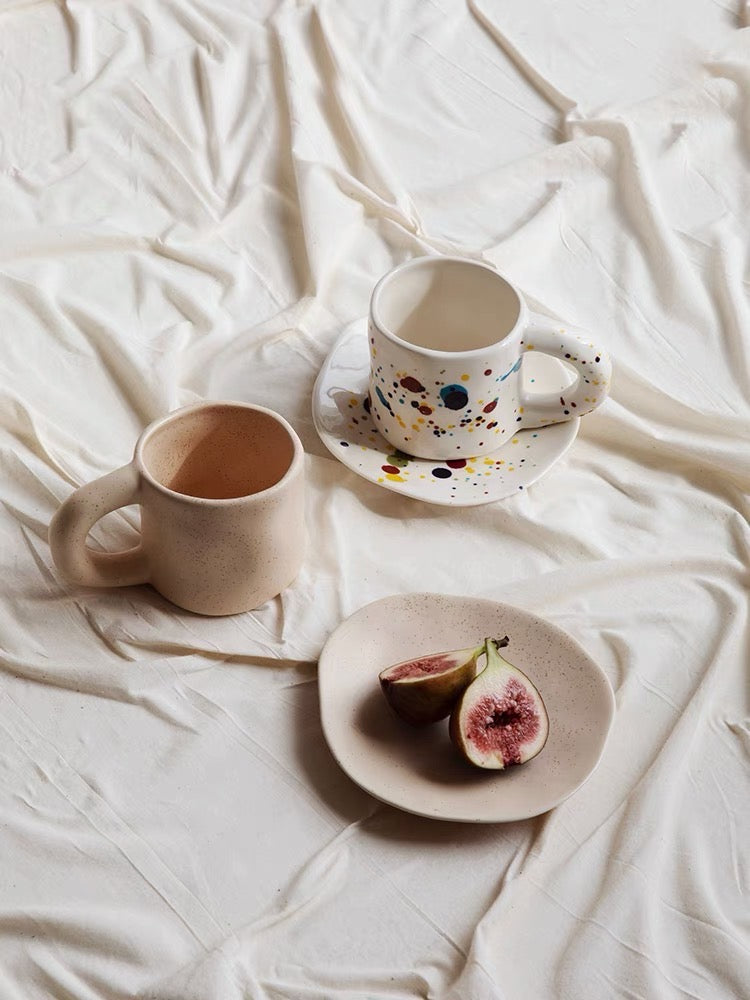 Indulge in the versatility of this artisanal mug set from ARCHIVE, as you separate the mug from its saucer and use it to serve a delightful breakfast in bed.