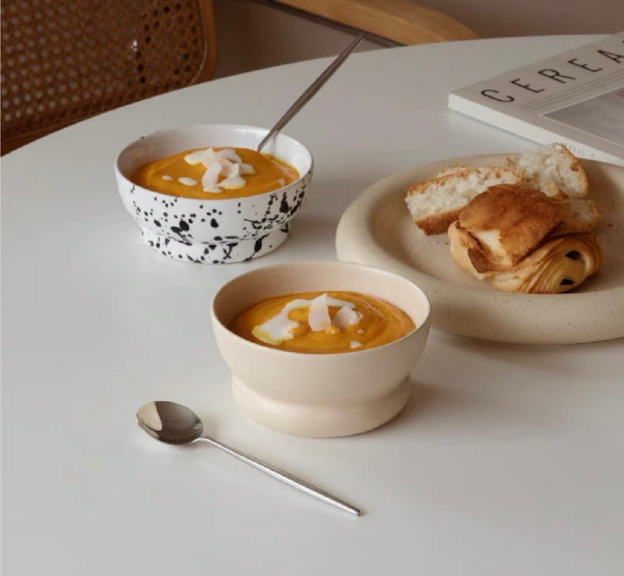 Whether you're savoring a warm bowl of soup or relishing a refreshing salad, this bowl combines style and practicality to enhance your dining experience. Embrace the impeccable craftsmanship and timeless appeal of the Moreover series, making each meal a moment of pure delight.